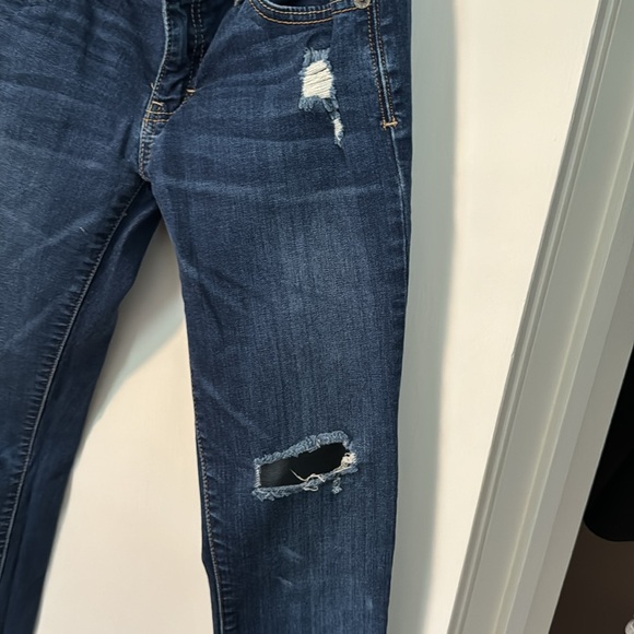 BCBG distressed jeans size 23 - Picture 4 of 6